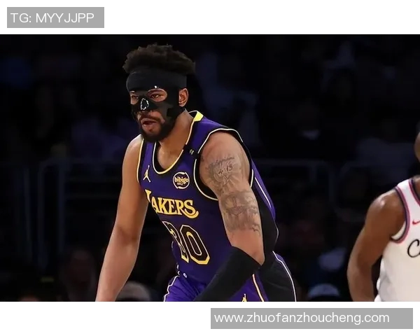 湖人对快船精彩对决直播回顾及赛季精彩瞬间分析